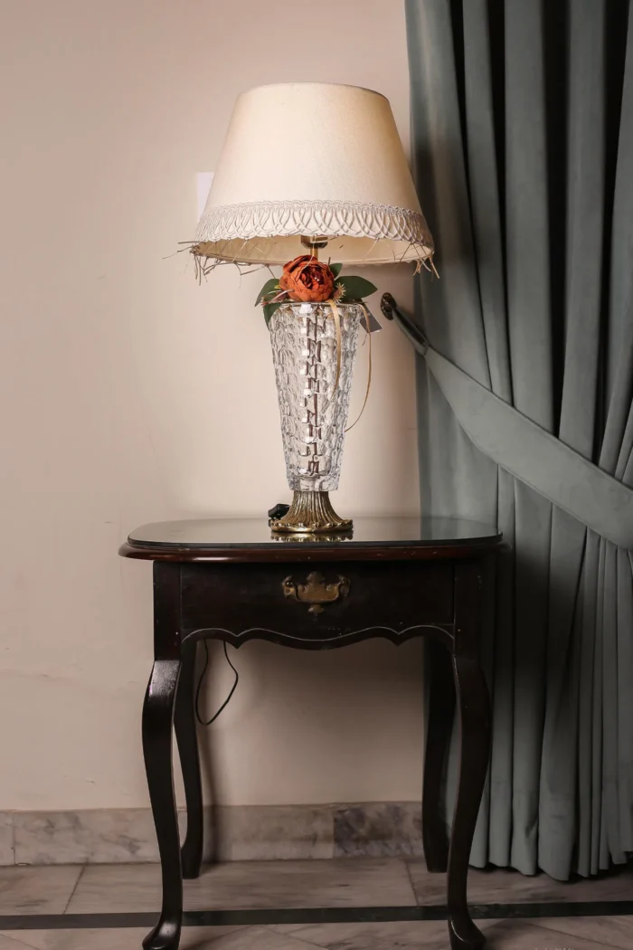 crystal base lamp
